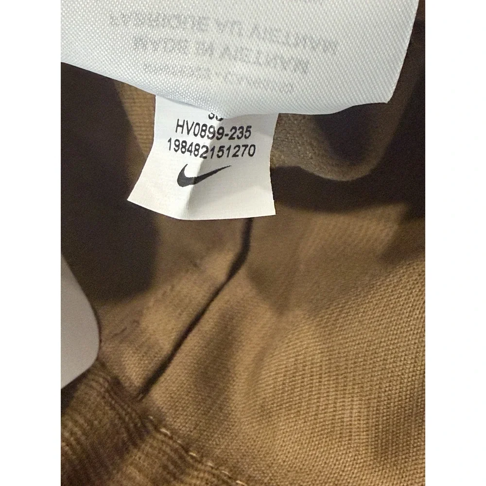 Nike Sportswear Club Woven Cargo Shorts Khaki HV0899-235 Mens Size 38 NWT
